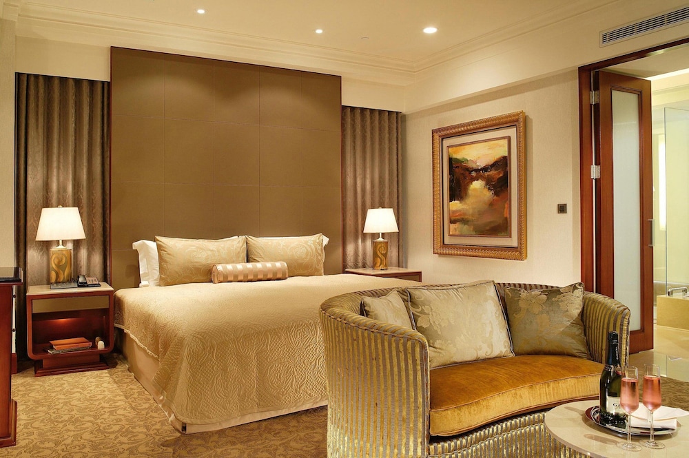 SAN WANT RESIDENCES 24/67