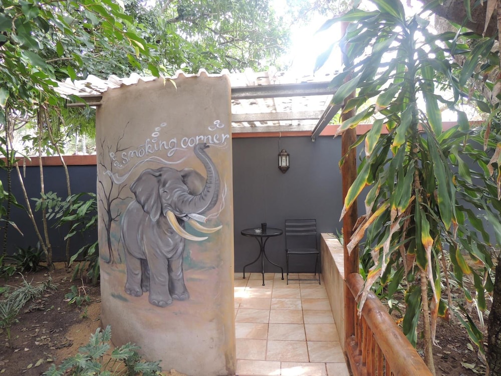 Elephant Coast Guest House 4/50
