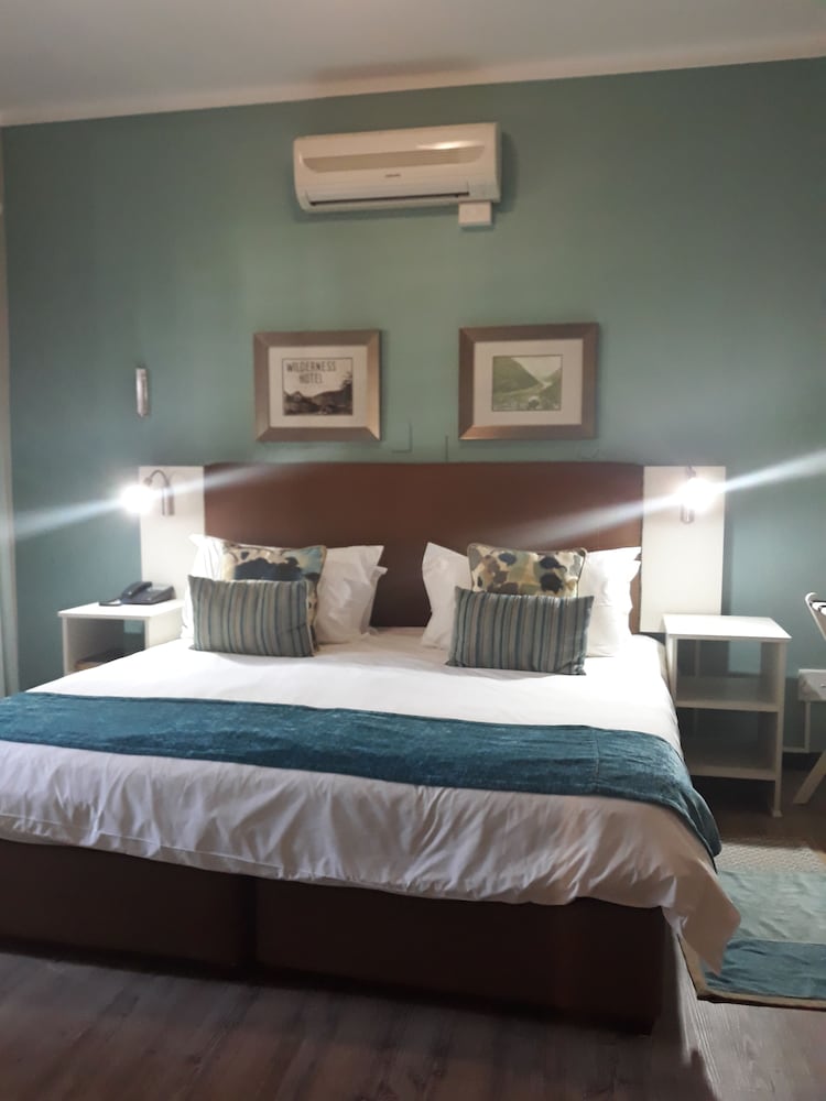 Protea Wilderness Resort 11/53