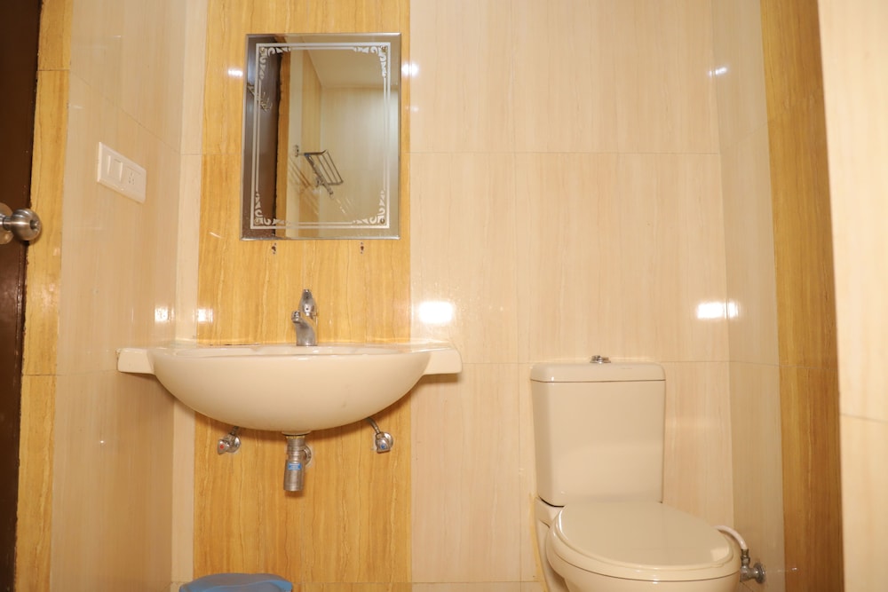 Hotel Raj Mandir 42/44
