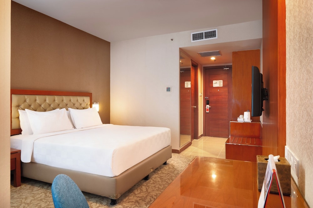 SWISS-BELINN SKA PEKANBARU 22/64