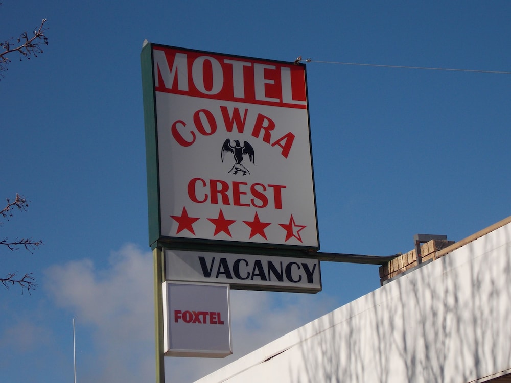 COWRA CREST MOTEL 2/50