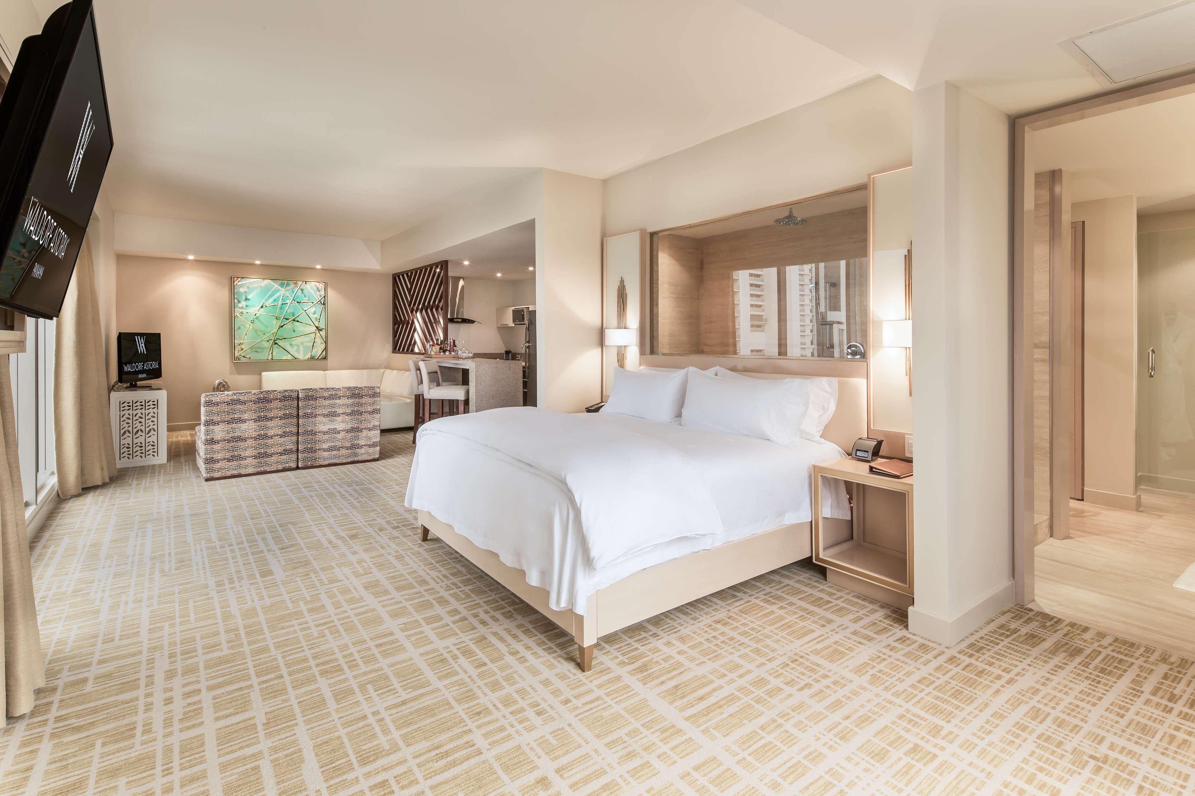1 BEDROOM, CONDO, SUITE, KING BED, CITY VIEW