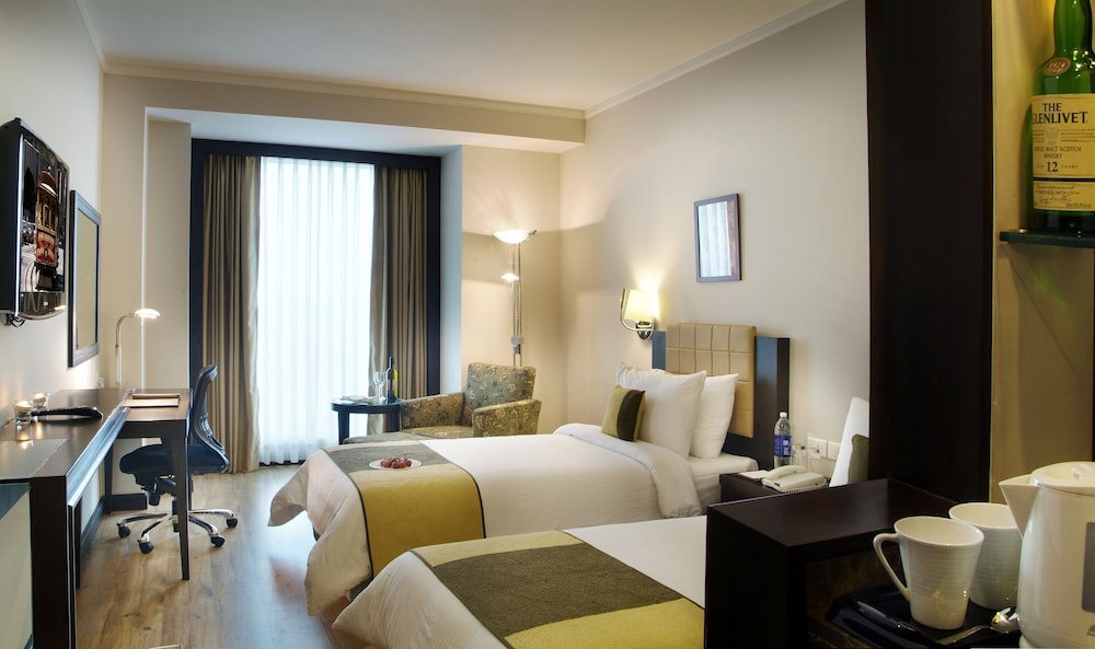 Goldfinch Hotel Delhi NCR 24/63