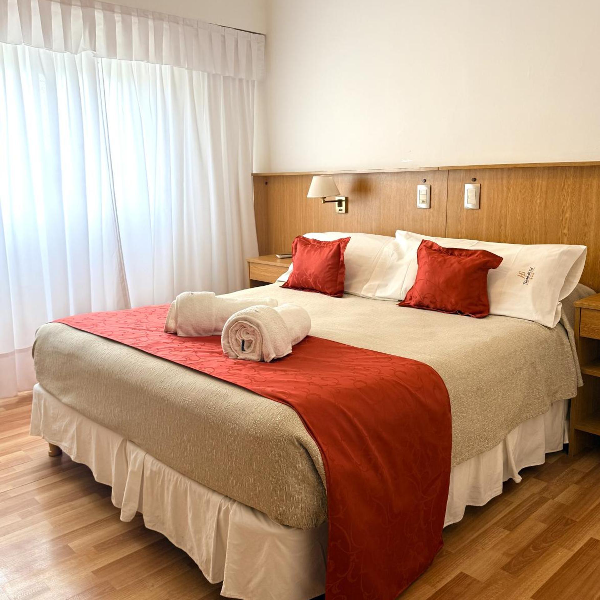 Hostal Del Sol 14/55