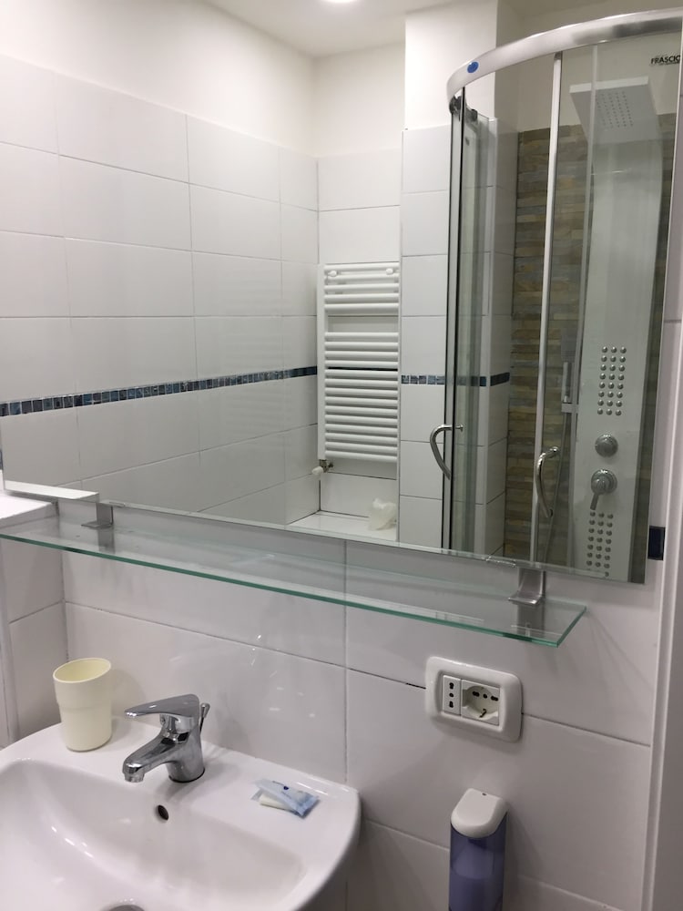 HOTEL VIKING 69/70