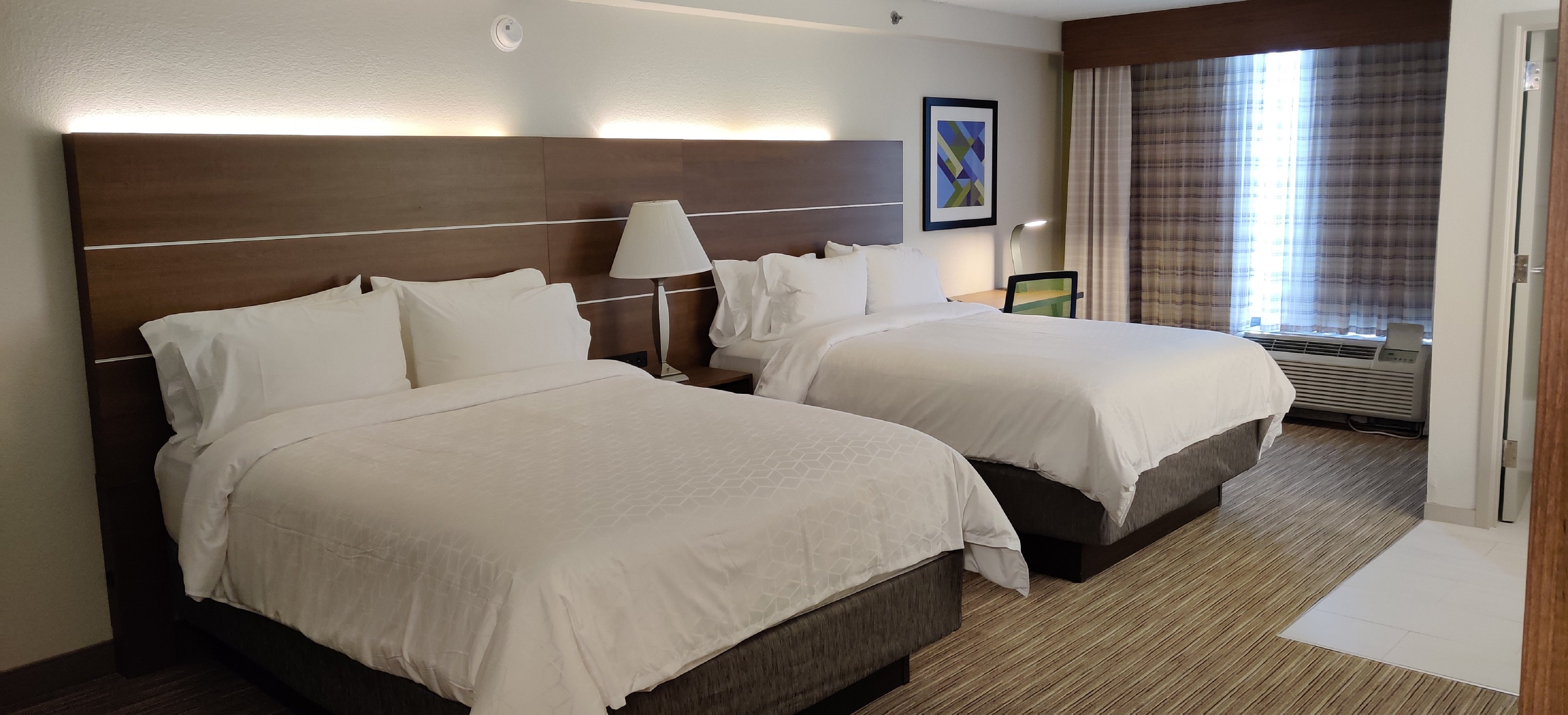 Holiday Inn Express Hotel And Suites Dallas Ft Worth Airport South 6/30