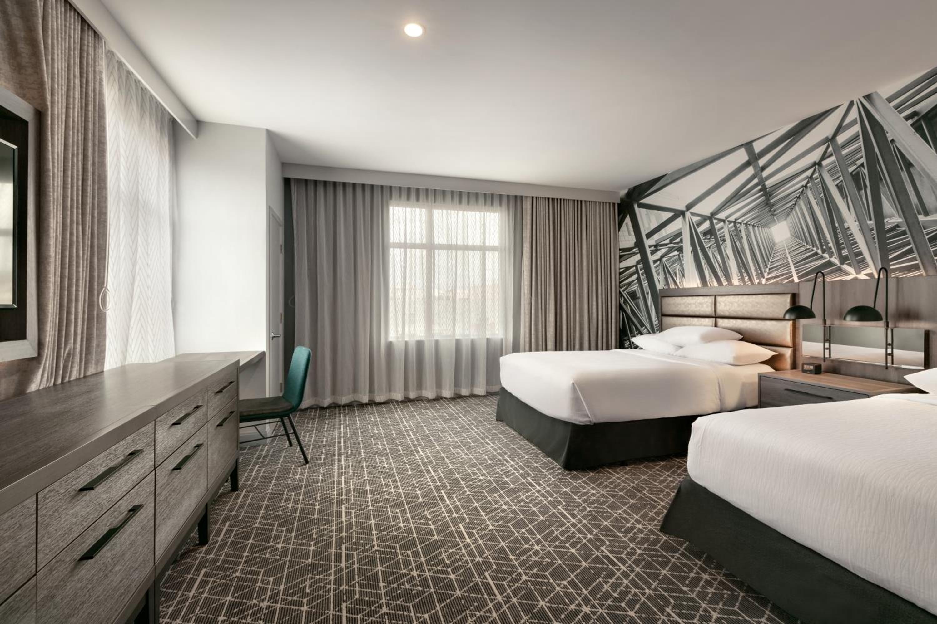 2 ROOMS, SUITE, 2 QUEEN BEDS, LARGE