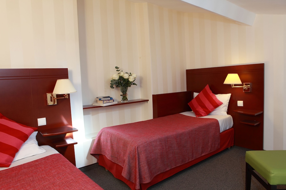 Espace Champerret 13/68