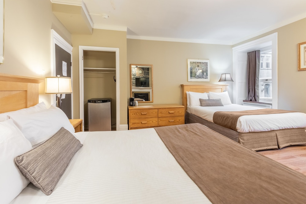 Hotel Jardin du Gouverneur 12/30