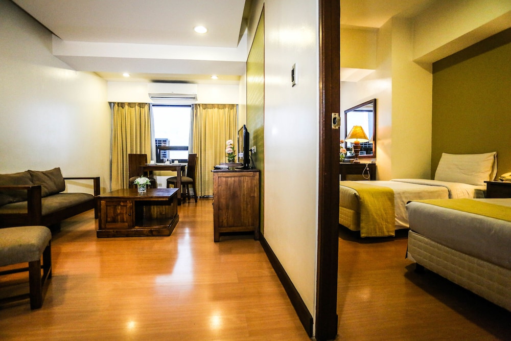 The Malayan Plaza 34/61