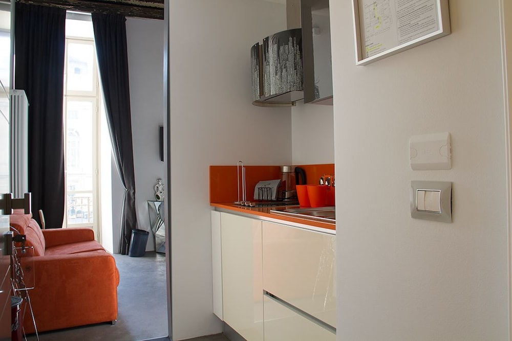 Piazza Castello Suite 32/50