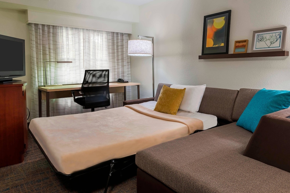 استوديو بسرير كينج مع أريكة، Residence Inn By Marriott Chesapeake Greenbrier 3/9