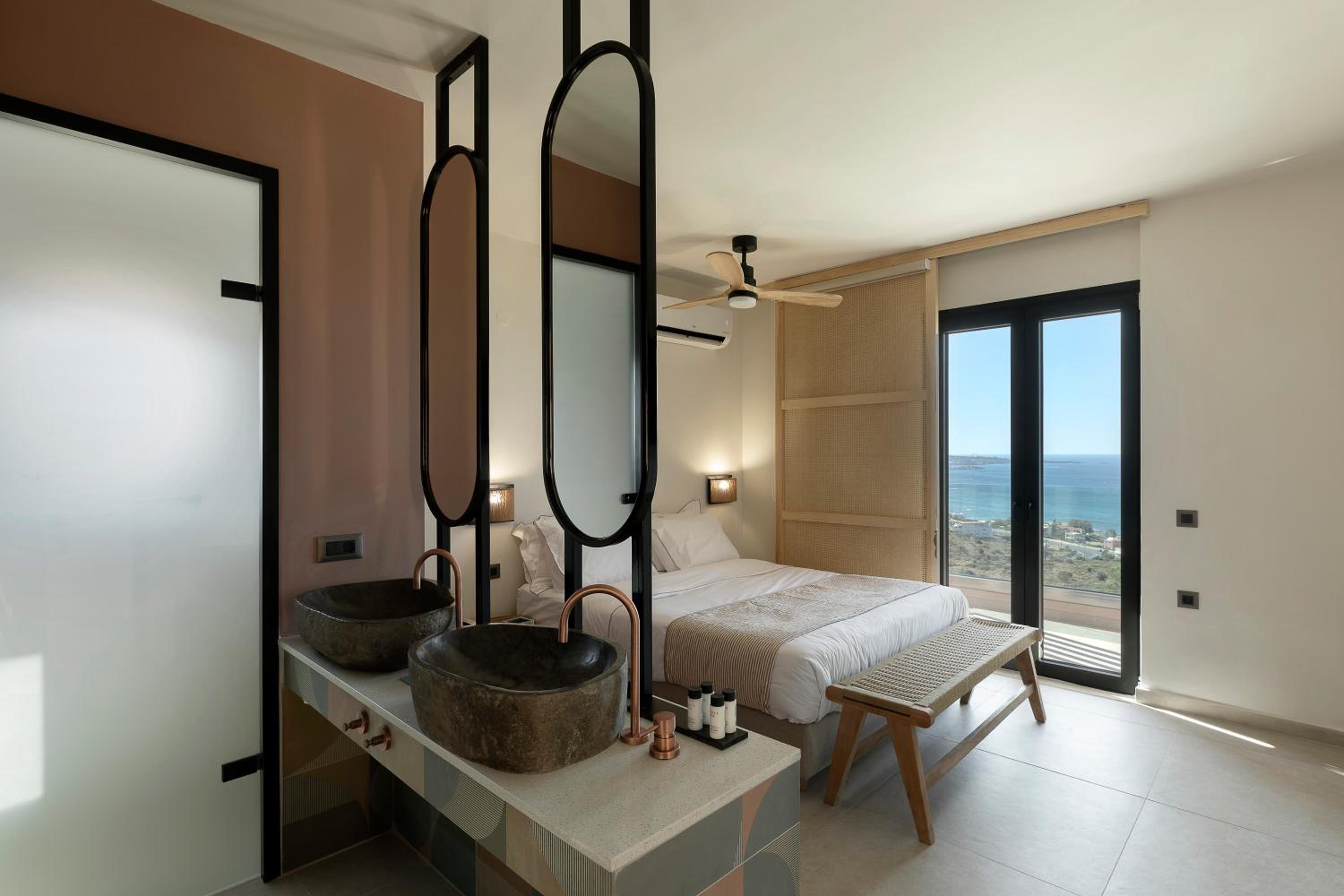 فيلا بإطلالة على البحر بـ4 غرف نوم بمسبح خاص، The Nest Resort 10/10