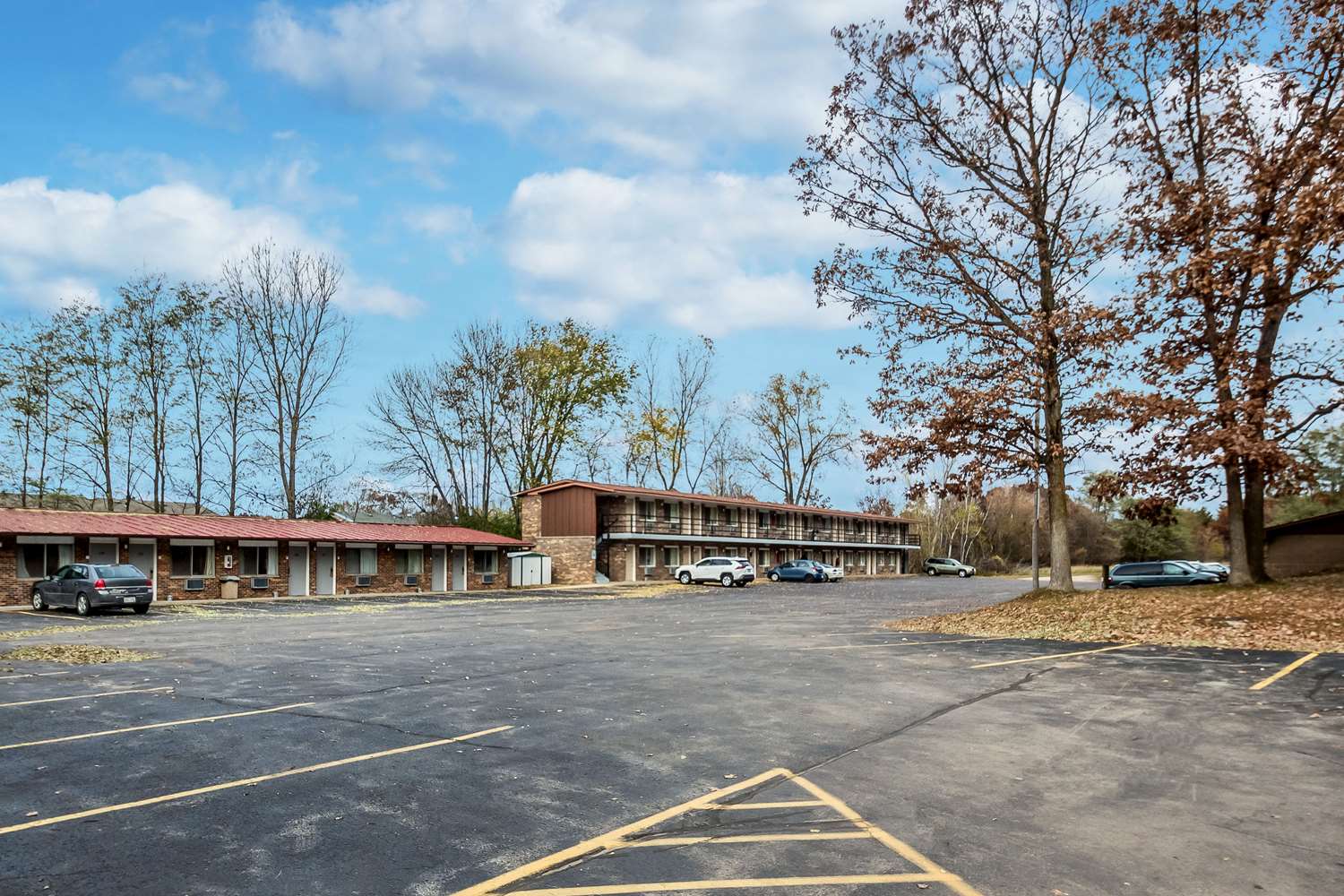 Econo Lodge Waupaca 34/35