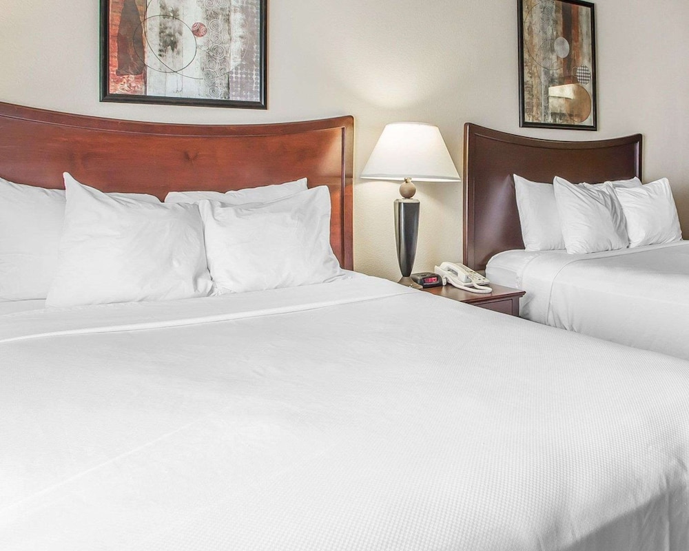 MainStay Suites St. Robert - Fort Leonard Wood 28/61