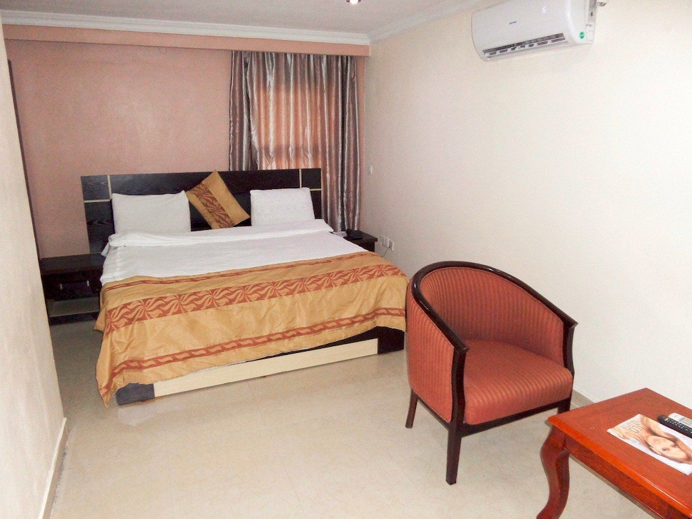 Beni Apartment And Suites 11/50