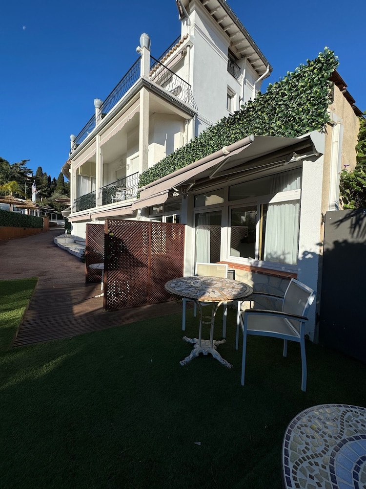 Boutique Hotel and Spa la Villa Cap Ferrat 43/50