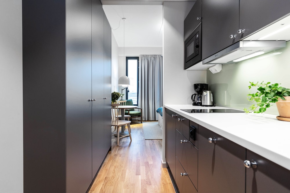 Biz Apartment Bromma 24/24