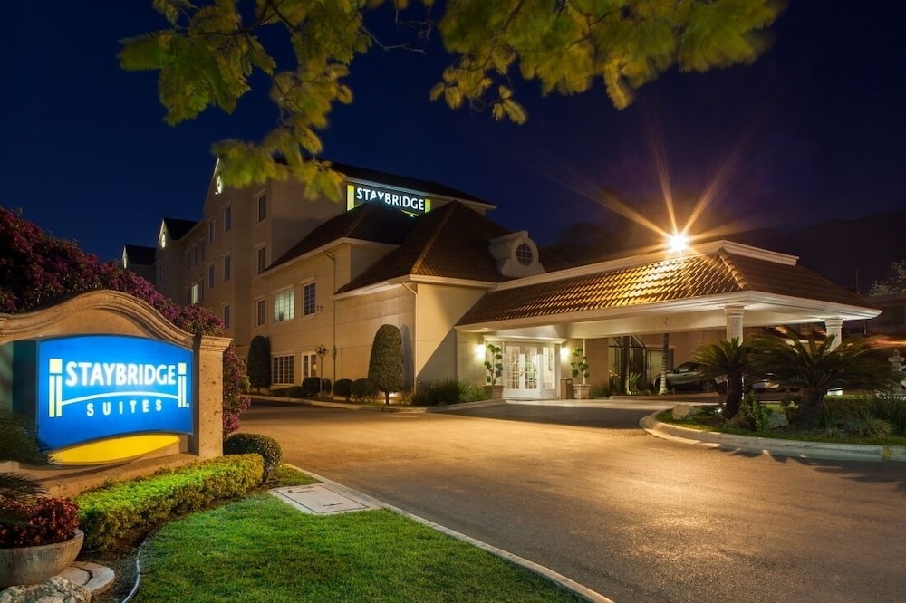 Staybridge Suites Monterrey - San Pedro 5/38
