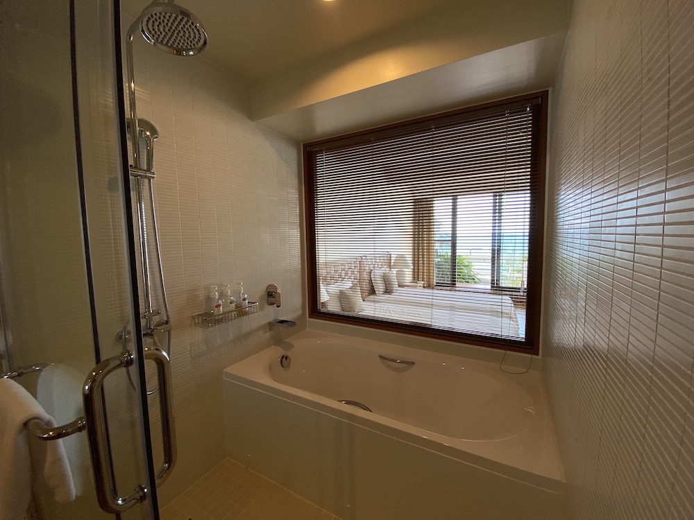 Hotel Moon Beach Okinawa 36/68