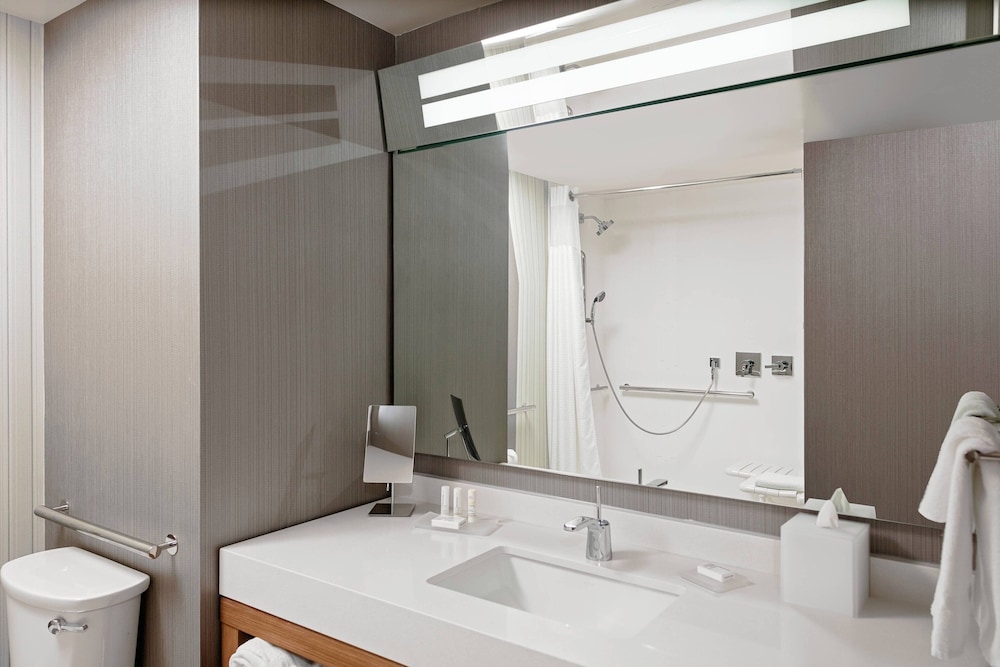 Courtyard by Marriott Pasco Tri-Cities Airport 9/32