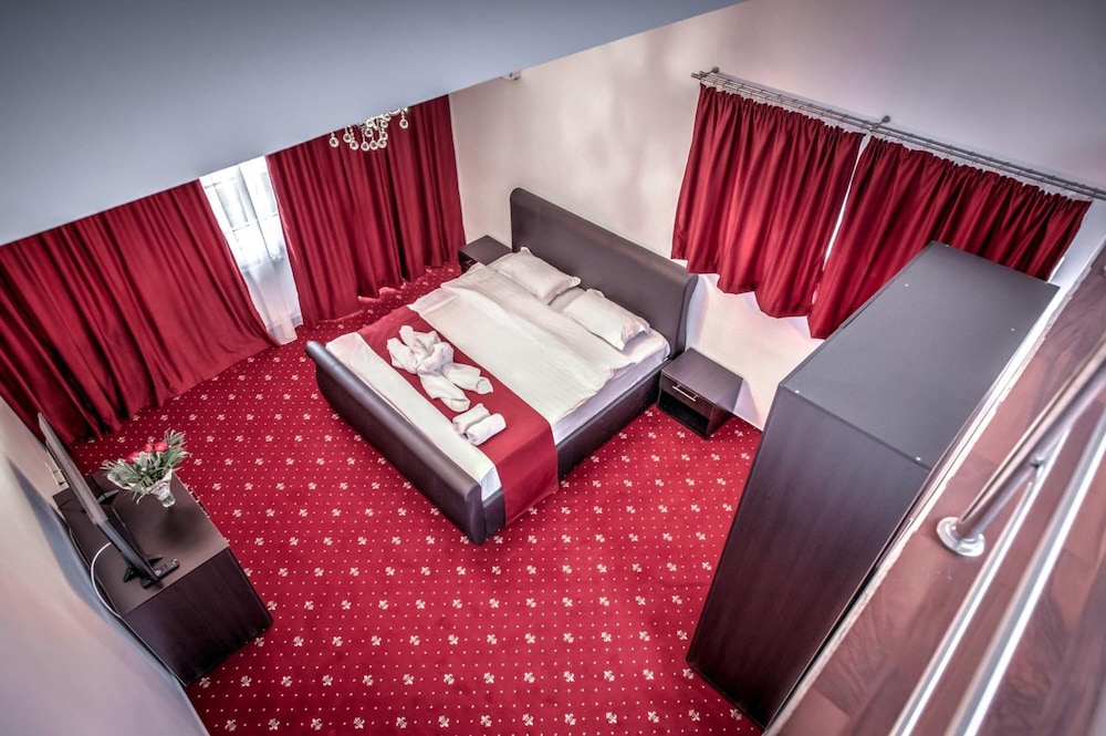 Hotel Elisabeta 7/19