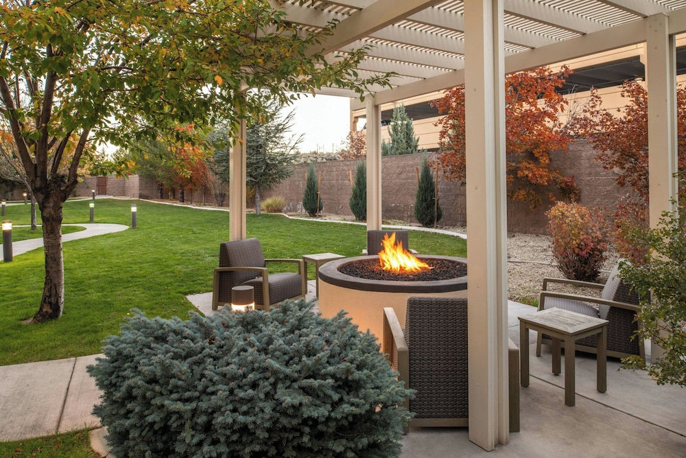 Courtyard Carson City 46/50