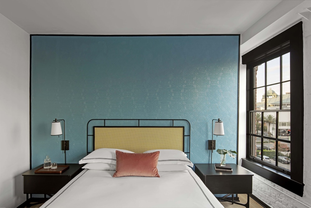 Beach, Suite, King Bed
