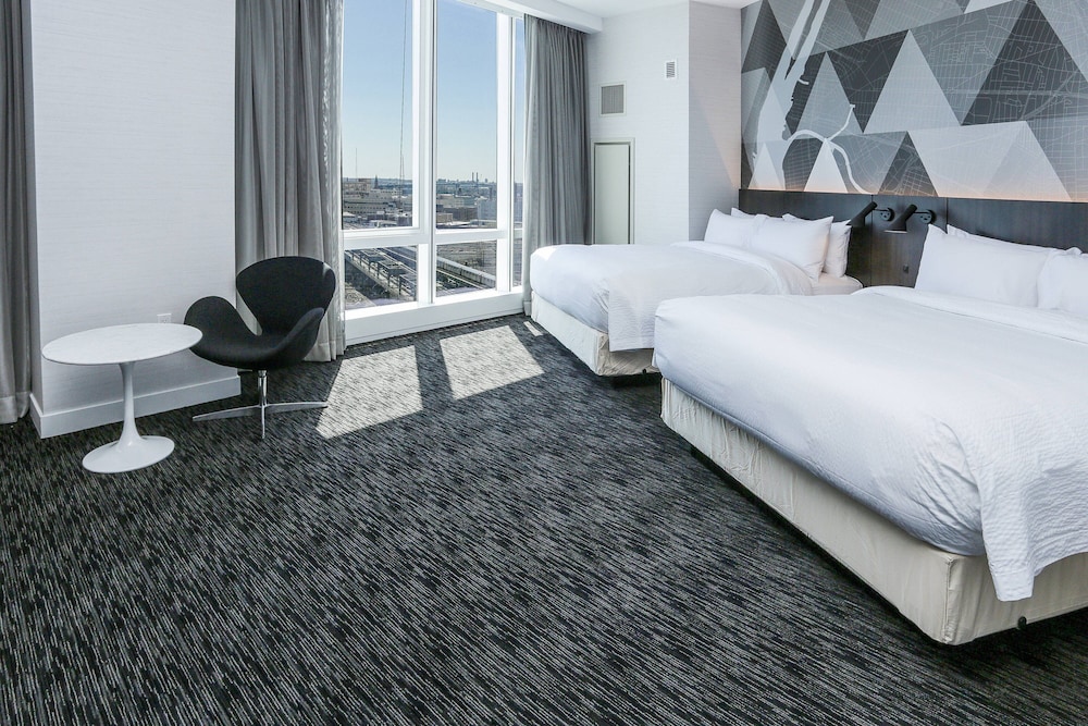 Room, 2 Queen Beds, Sofa, Accessible