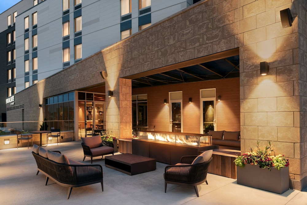 Springhill Suites Milwaukee West Wauwatosa 5/50