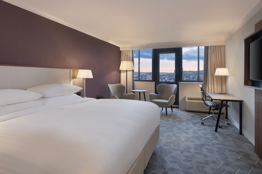 Executive, King Bed