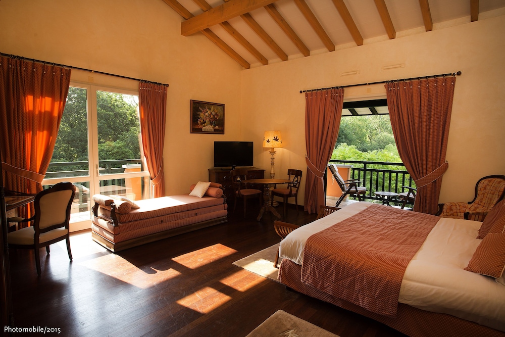 RELAIS DU SILENCE LES FRERES IBARBOURE - TABLE ET HOSTELLERIE 17/51