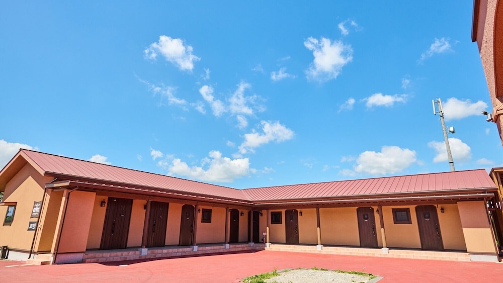 El Patio Ranch 6/60