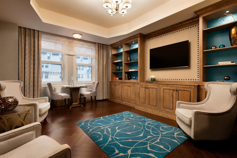 Fairmont Chateau Laurier Gold Experience 11/24