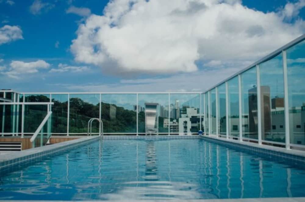 Oriental Praia Hotel 30/31