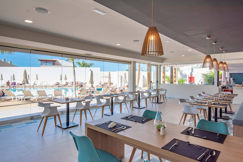 Ohasis Boutique Suites 33/50