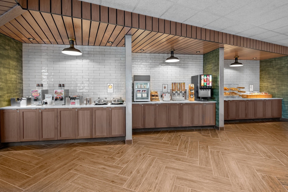 Fairfield Inn & Suites By Marriott Lake Geneva 8/36