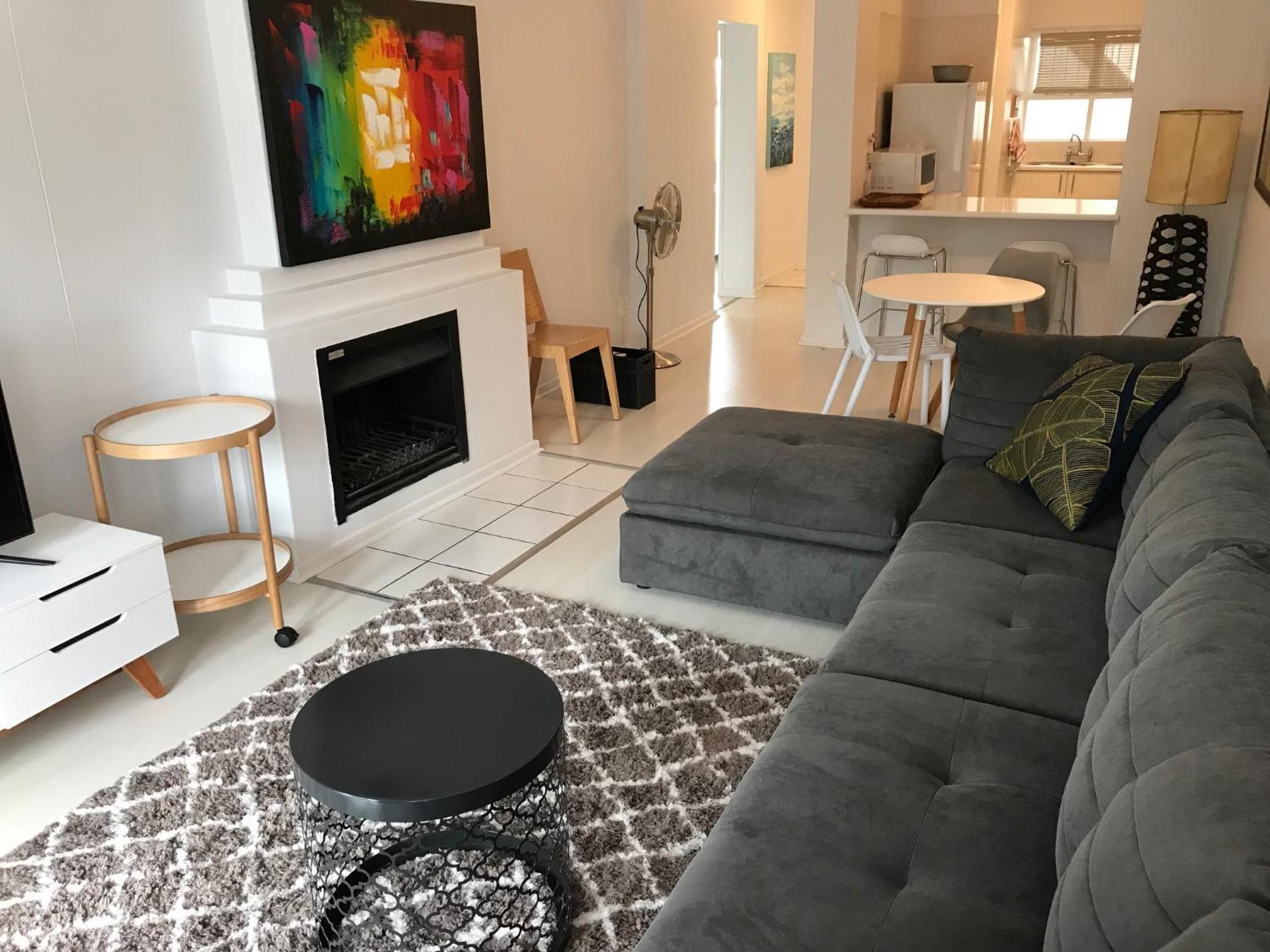 De Waterkant Piazza Apartments 21/44