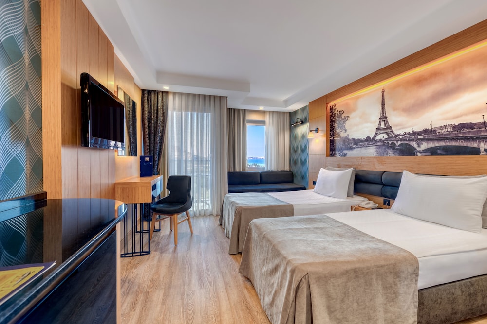 Sealife Family Resort Hotel 17/72