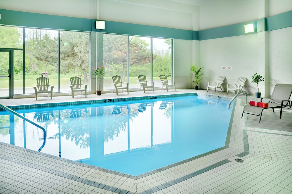 Travelodge by Wyndham Ottawa East 2/31