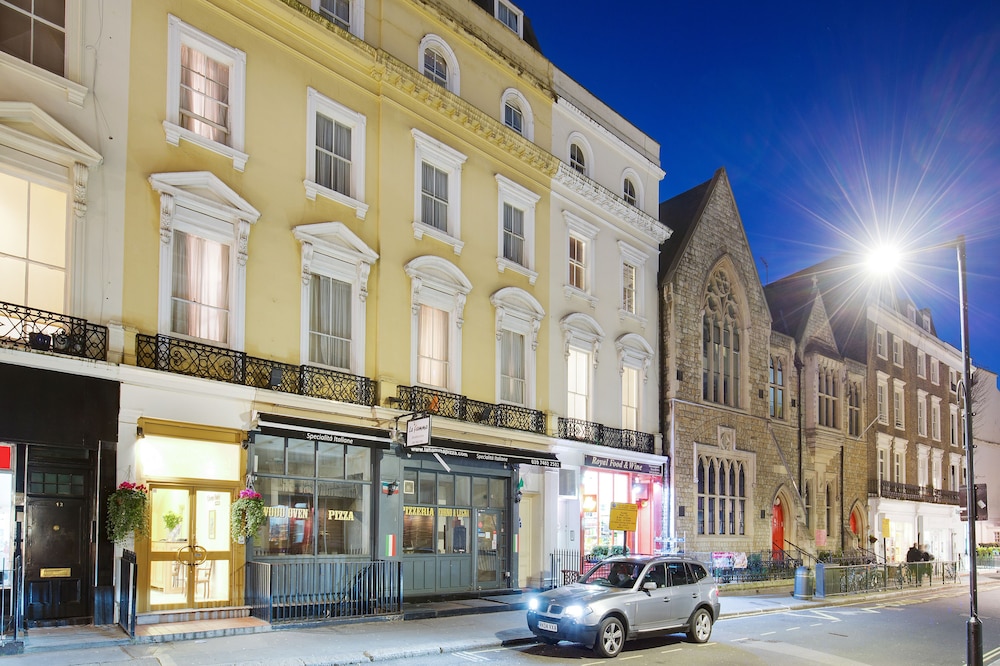 The Craven Hotel 3/45
