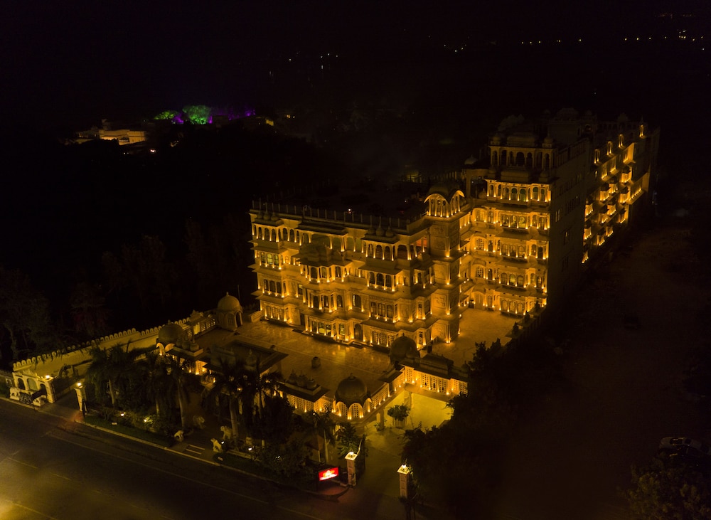 Chunda Palace 1/49