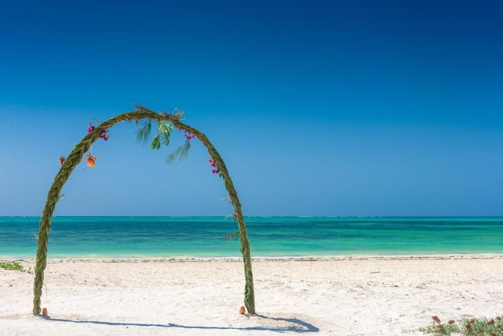 Hakuna Majiwe Beach Lodge 48/50
