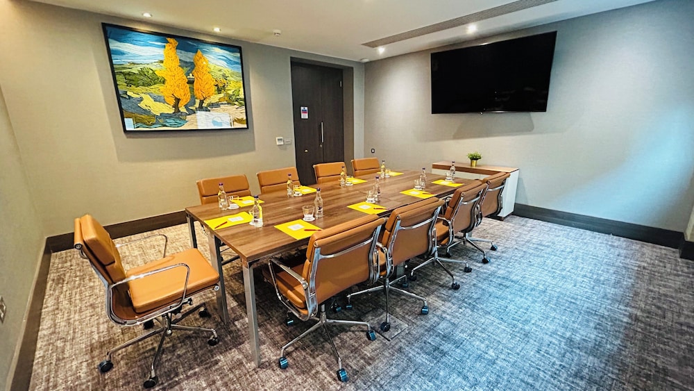 Crowne Plaza London - Kingston 37/50