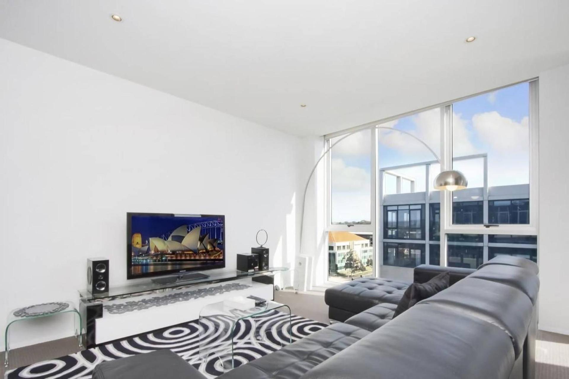 Accommodate Canberra Realm 15/24