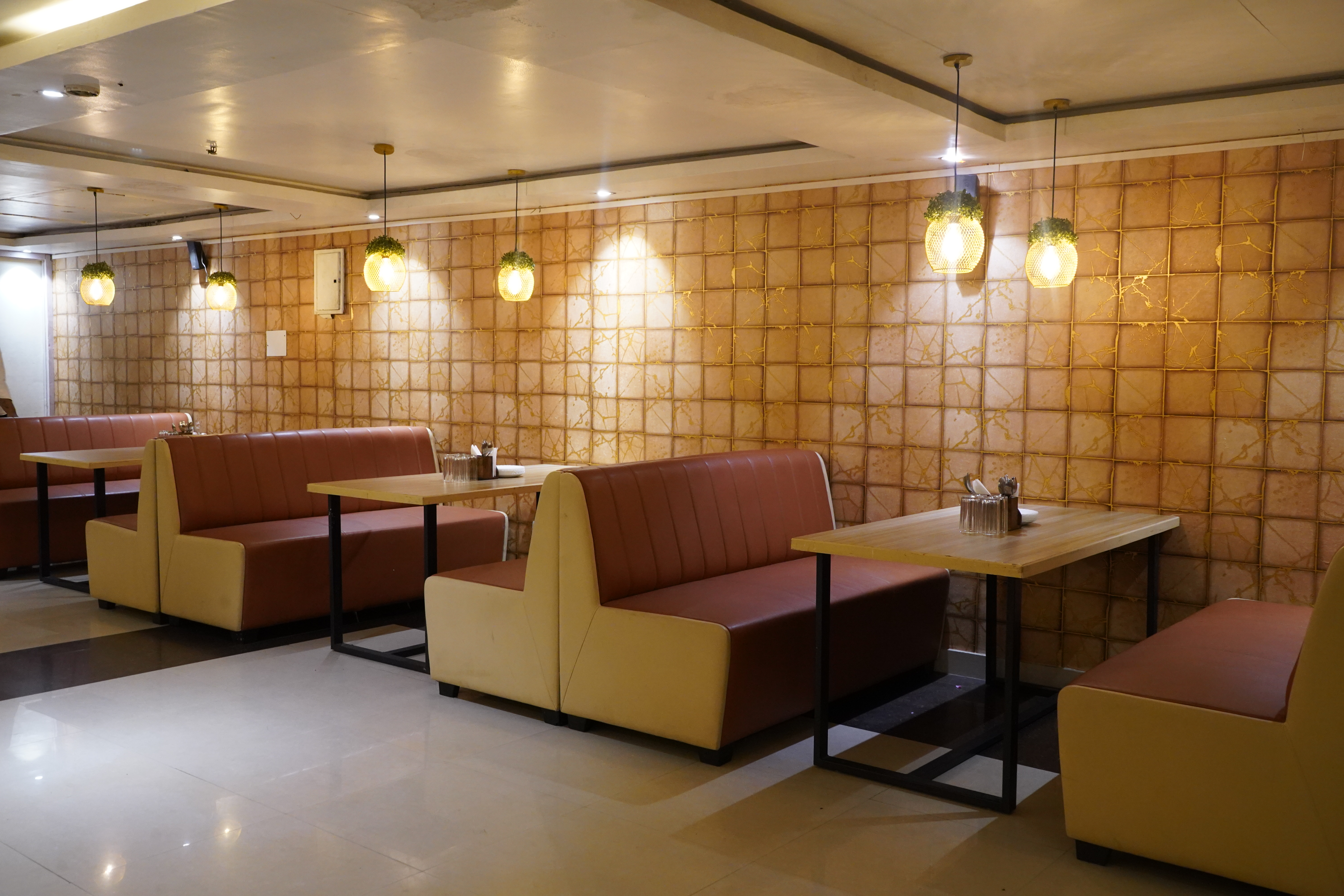Hotel Mandakini Royale 32/41