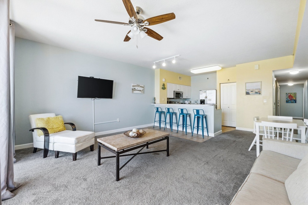 Shores of Panama Beach Resort 36/50