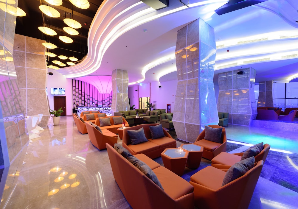 Grand Tourane Hotel 41/81