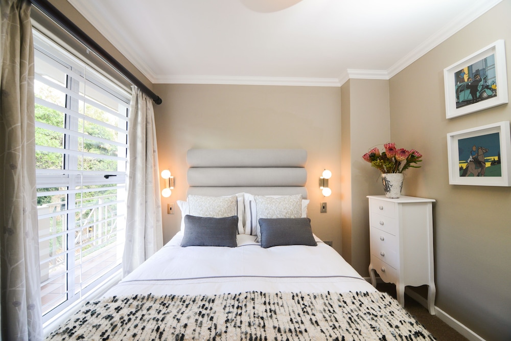dk villas 1 Harbour View (Hout Bay) 4/50